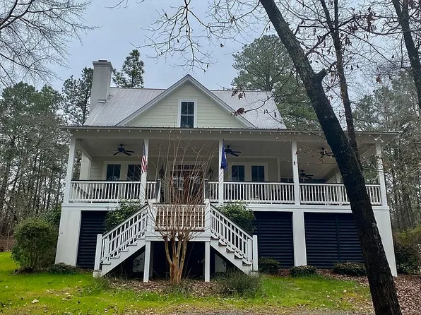 1156 Hermitage Pond Rd, Camden, SC 29020