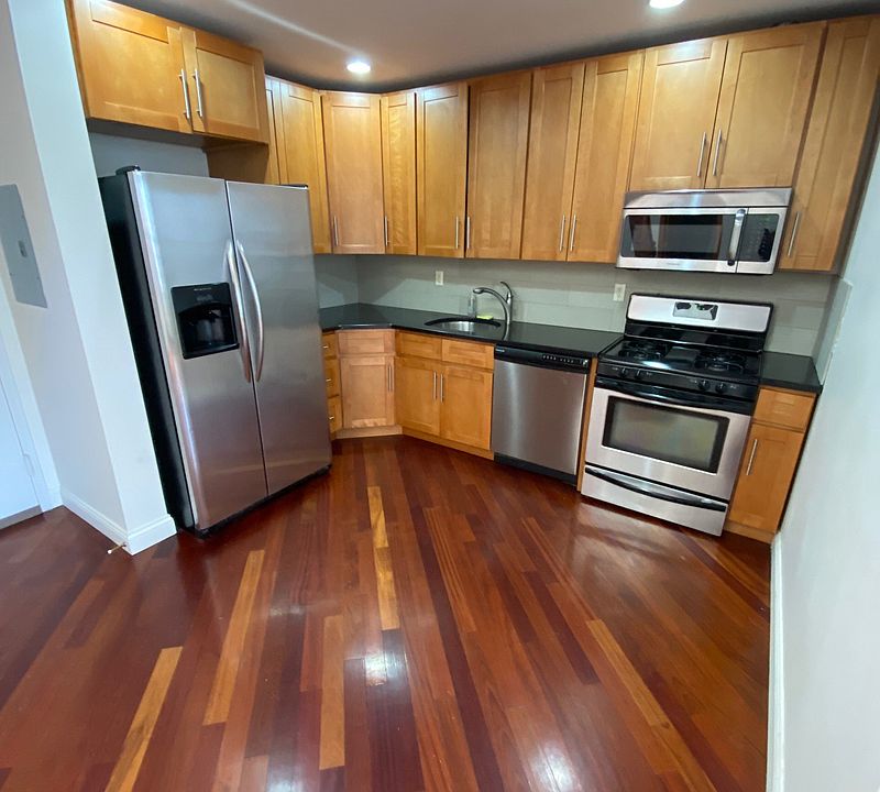 1st image of 151 Carroll St APT 4A