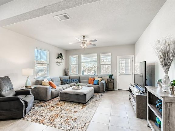5th image of 241 Prairie Chapel Dr