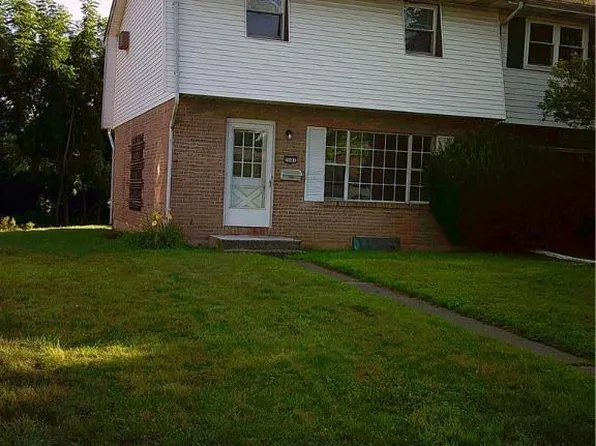 2041 Grove St, Allentown, PA 18104