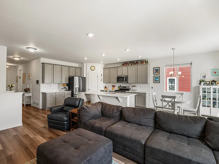 10450 Summer Ridge Dr — Photo 19