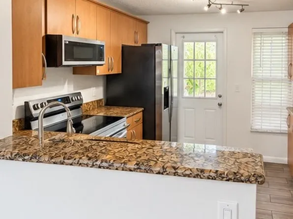 3777 78th Ave APT 6C, Hollywood, FL 33024