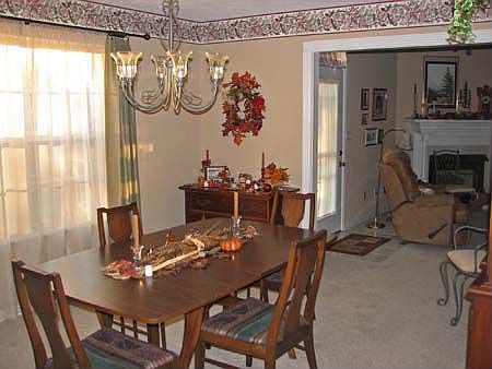 5th image of 513 Sweet Briar Dr