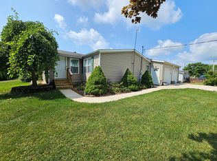 3823 Cheryl St, Bucyrus, OH 44820