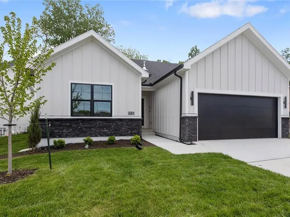 9735 N Lucerne Ave, Kansas City, MO 64153
