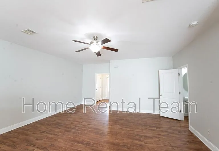 573 Governor Treutlen Cir — Photo 4