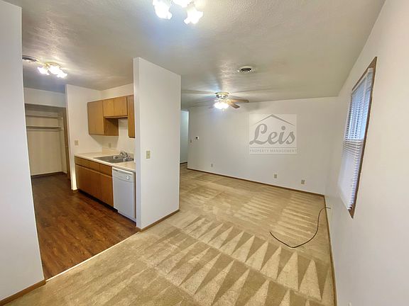 3rd image of 534 Stonecastle Ct #1