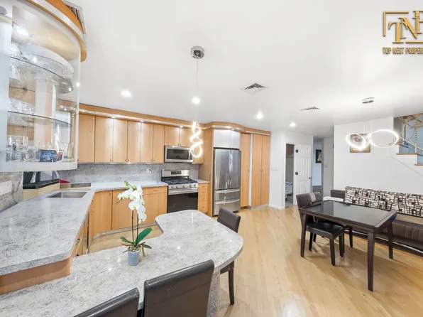 2756 Mill Avenue image 3 of 28