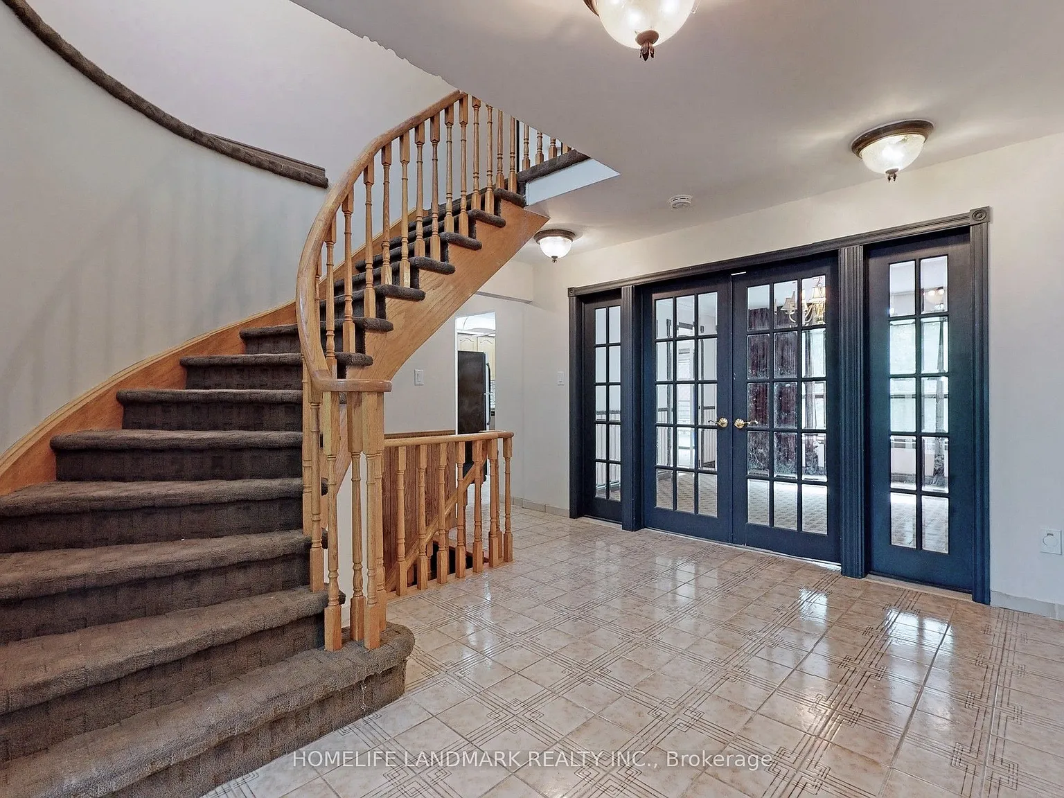 5 bed, $5,200 — Photo 2