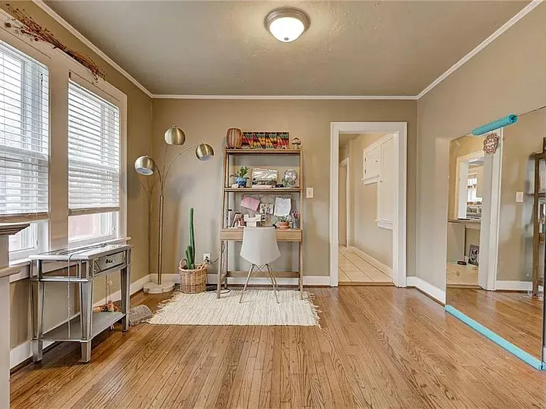 2823 NW 13th St — Photo 7