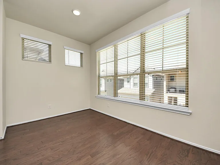 3111 Dakota Falls Dr — Photo 17