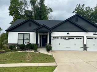 1001 Savanna Pl, Festus, MO