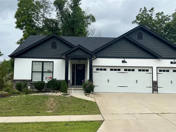 1001 Savanna Pl, Festus, MO 63028
