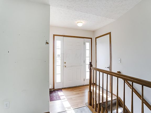 2nd image of 8264 Mariposa St
