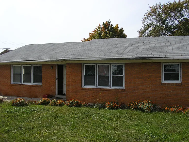 909 Cabell Dr #A — Photo 1