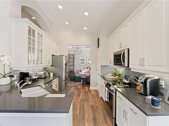 4th image of 9271 Palmetto Ridge Dr APT 201