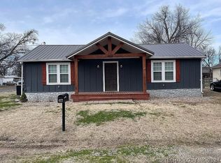 422 W Fort Worth St, Broken Arrow, OK 74012