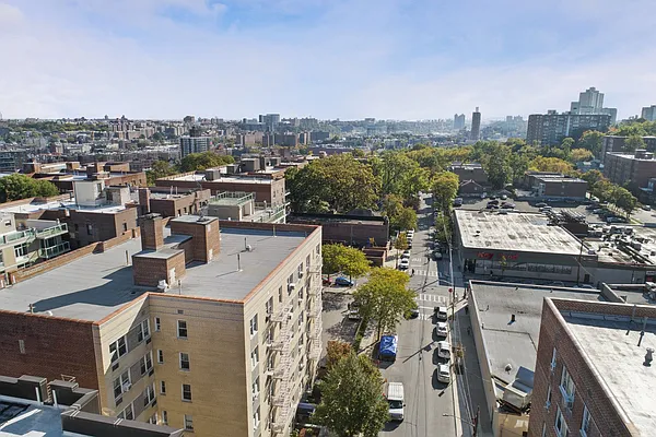 Sold by Compass | media 24