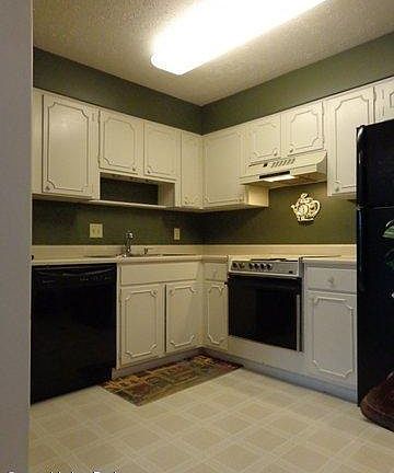 3rd image of 1935 Gardiner Ln APT D48