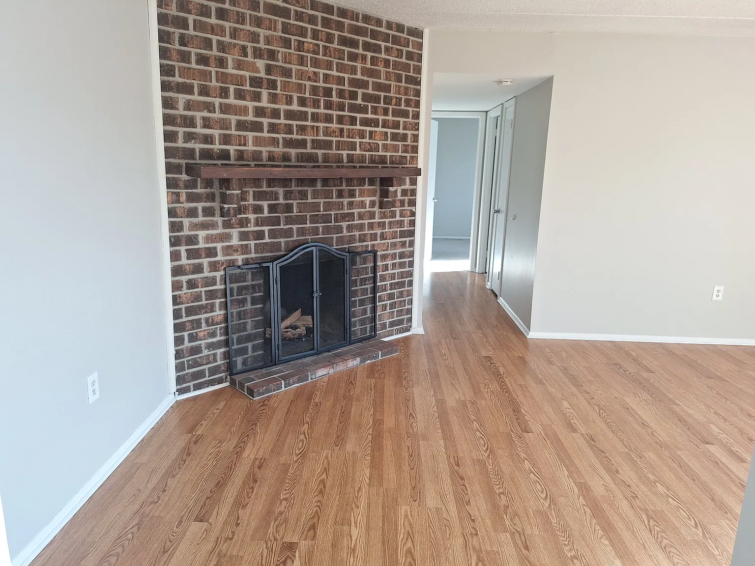 2 bed, 900 sqft, $1,795 — Photo 3