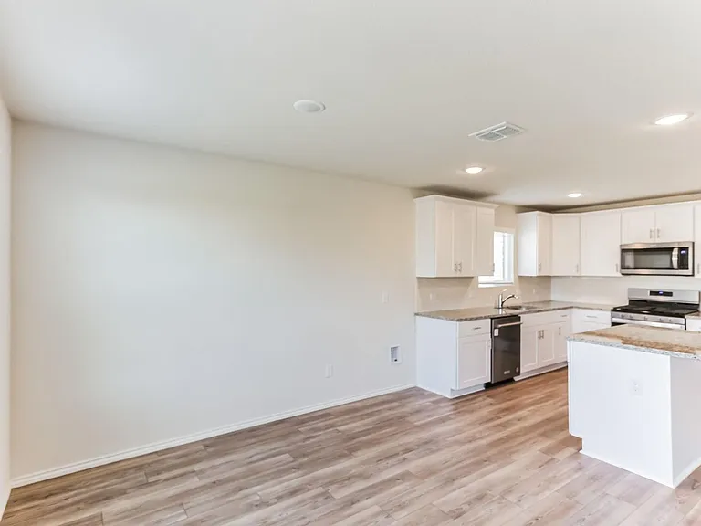 16009 Wanderer Ln — Photo 6