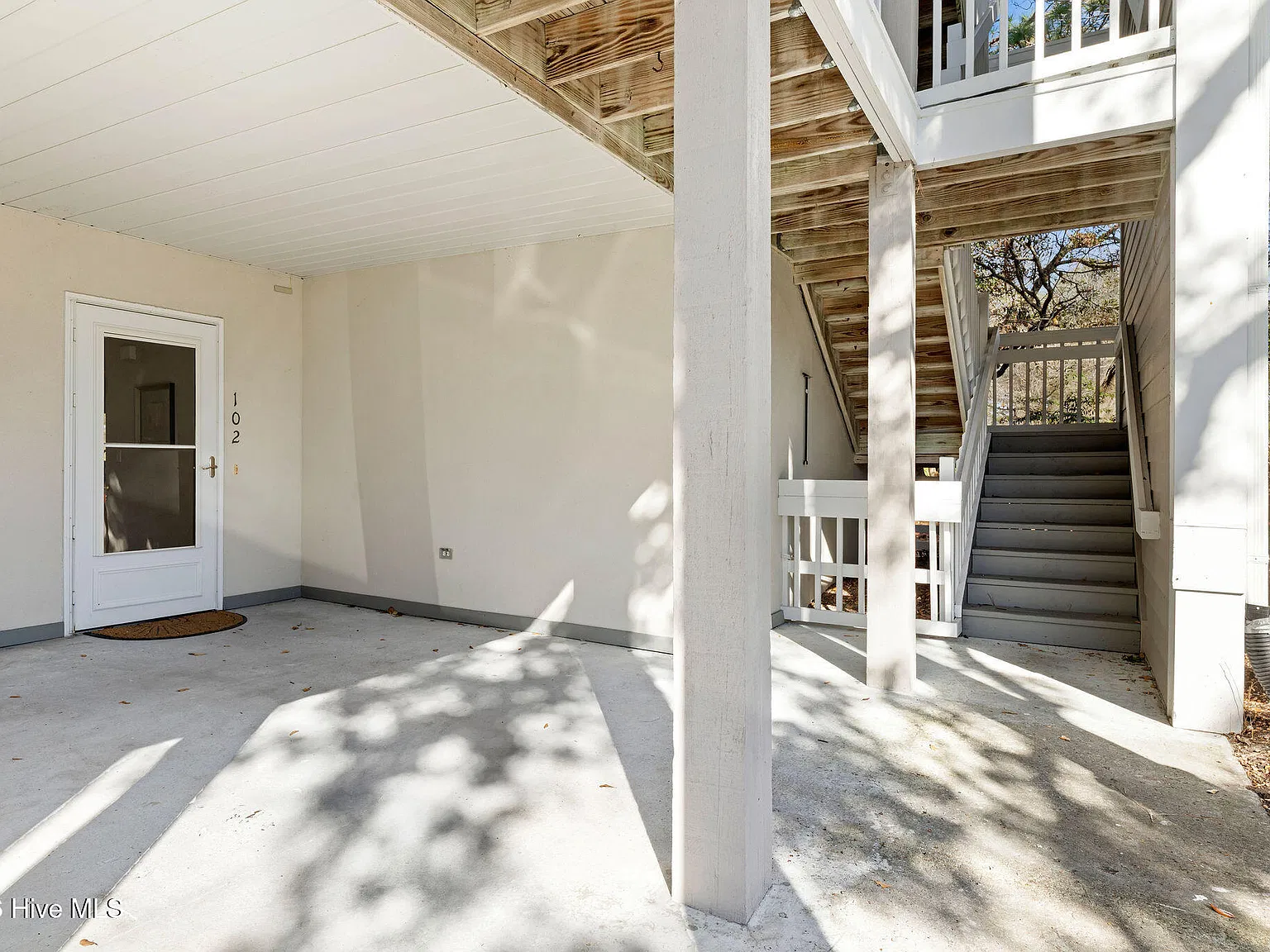 3030 Marsh Winds Cir — Photo 2