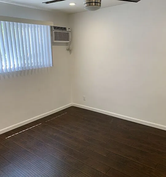 7924 Clinton St #7 — Photo 10