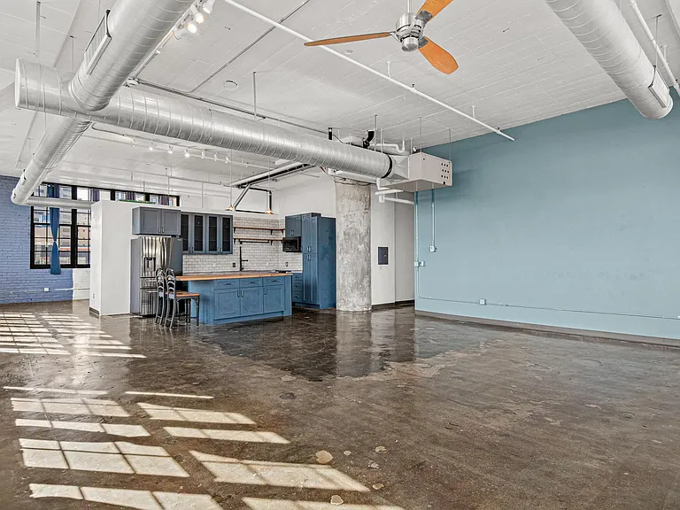500 Robert St #401 — Photo 4