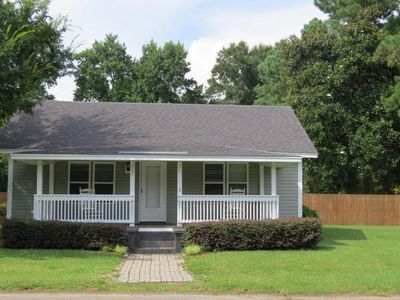 122 E Church St, Bonneau, SC, 29431