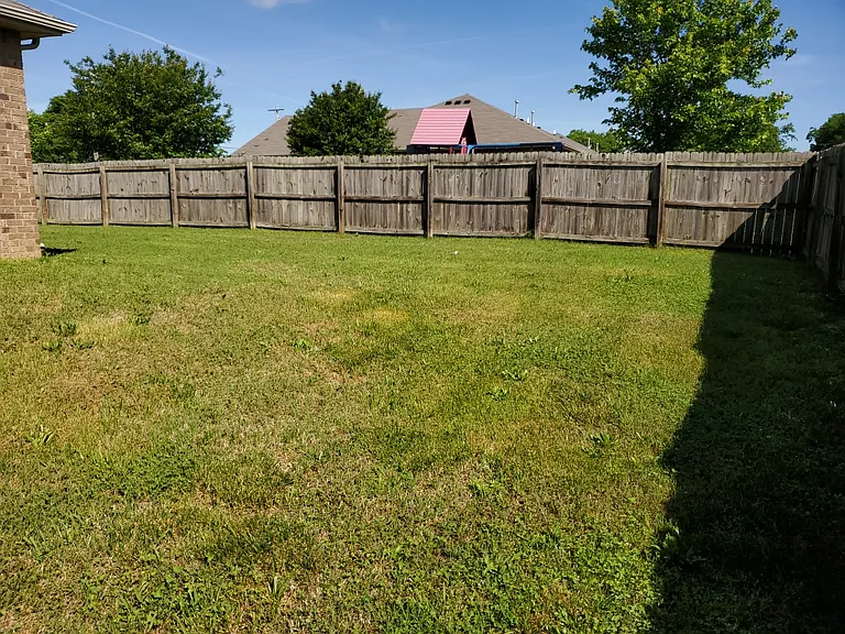 365 Cottage Dr — Photo 8