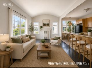 215 S Elm Dr APT 104, Beverly Hills, CA 90212