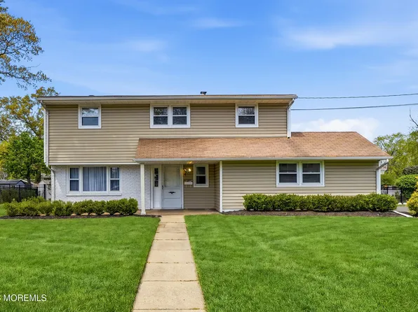 4 Cheryl Dr, Oakhurst, NJ 07755