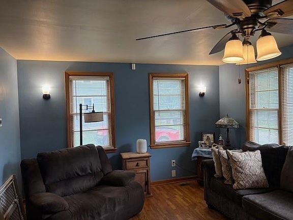 4th image of 1119 Mound St