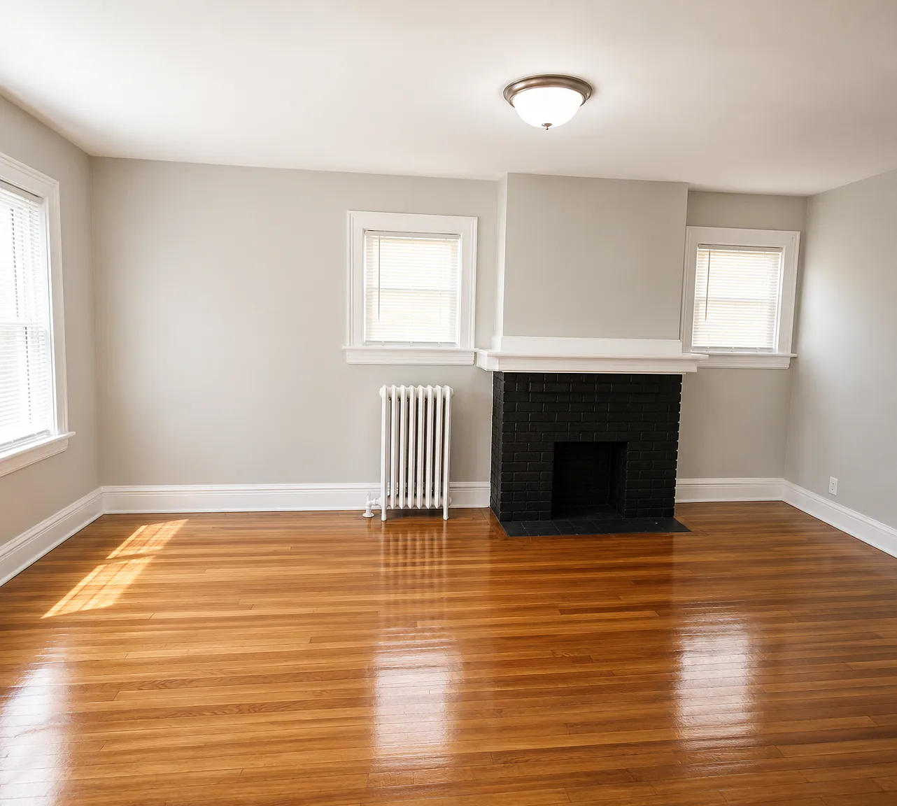 4 bed, 1.5 bath, 950 sqft, $2,495 — Photo 4