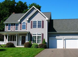 53 Cranberry Ln, Middletown, CT 06457