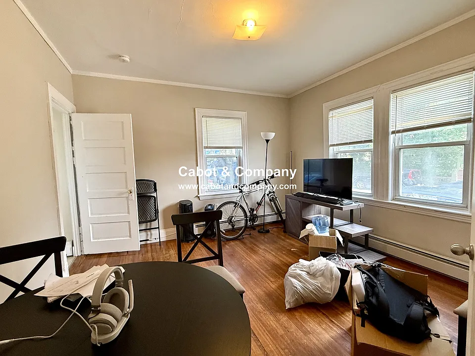 14 Craigie St #2