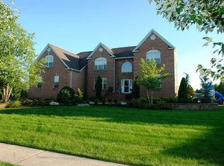 6 Eisenhower Dr, Robbinsville, NJ 08691