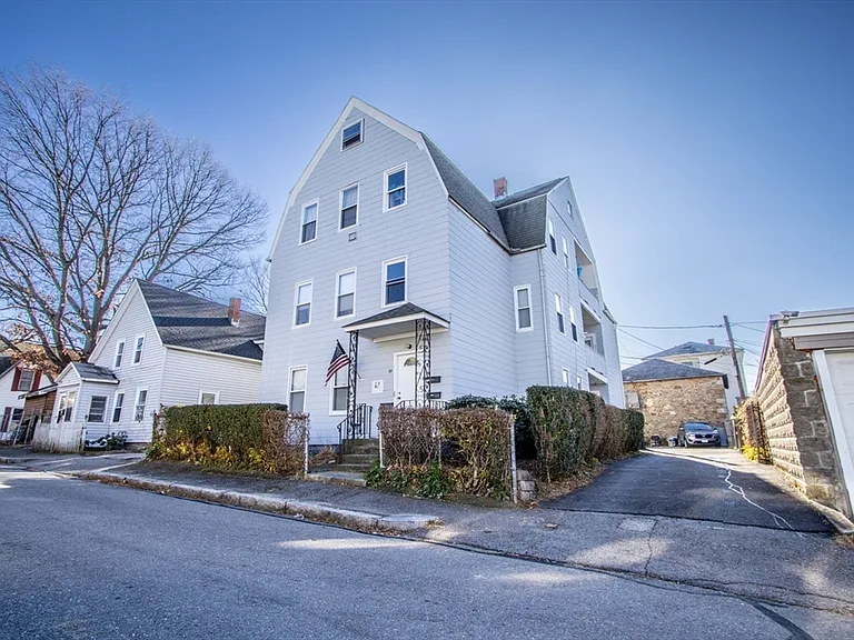 30 Elliot St #3 — Photo 1