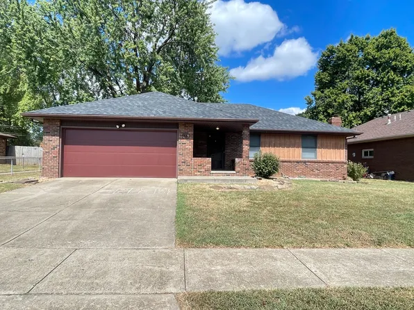 851 W Lois St, Springfield, MO 65807