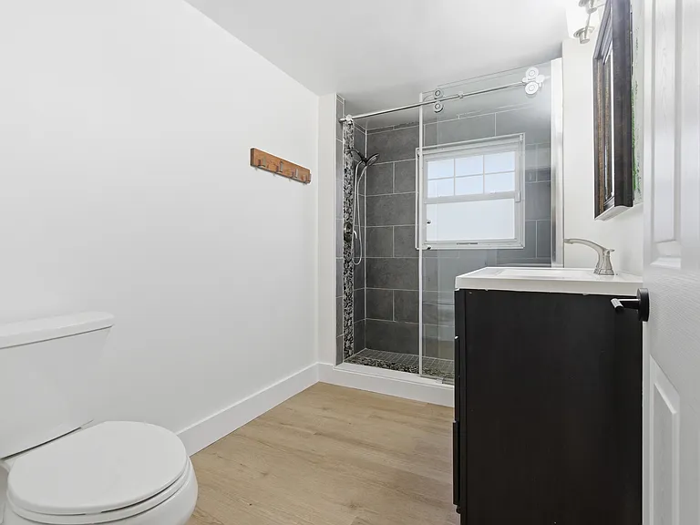 327 Sunny Ln — Photo 14