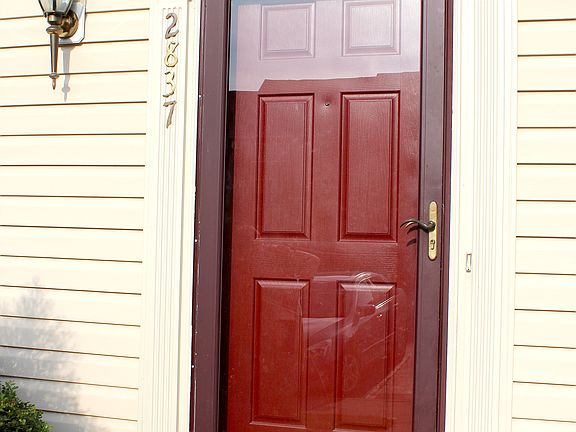 3rd image of 2837 Queensland Dr