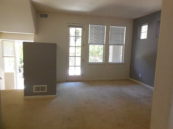 3rd image of 3076 Mary Helen Ln