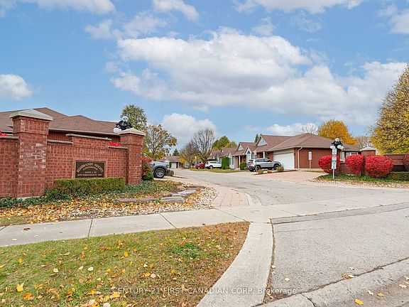 5th image of 875 Thistledown Way #16