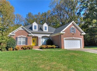 4523 Parliament Ct, Charlotte, NC 28216