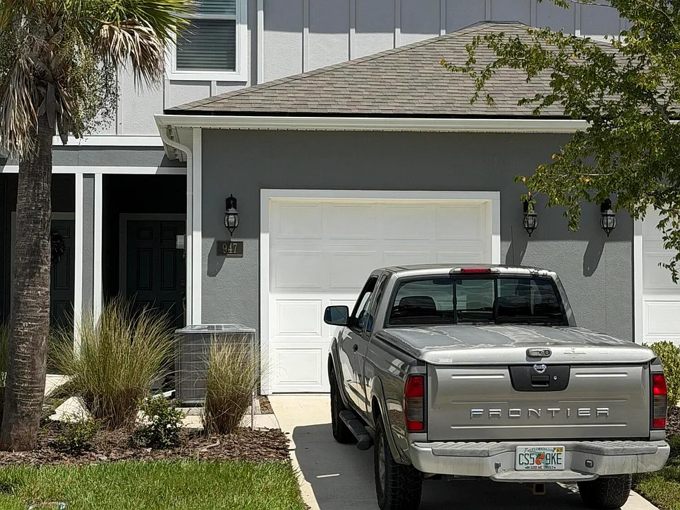 947 Rivertree Pl