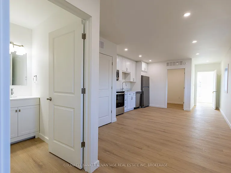 429 Sugarloaf St #2 — Photo 9