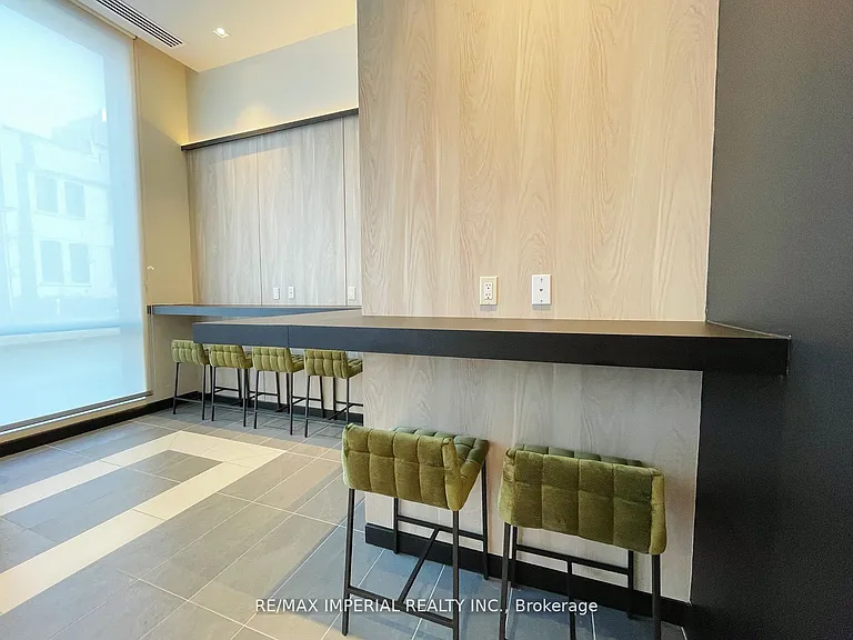 1 Jarvis St #904 — Photo 17