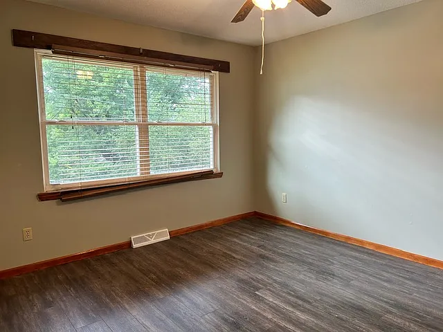 5268 Ash St — Photo 12