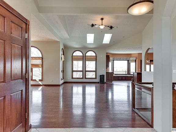 3rd image of 1503 Vivian Cir