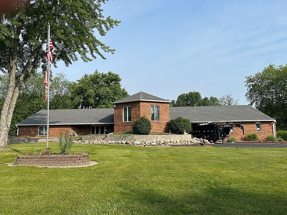 2nd image of 3254 Blue Jay Dr